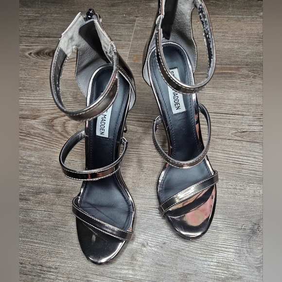 💜Steve Madden Silver Strappy Heels Size 8.5 🩷 - Picture 1 of 12